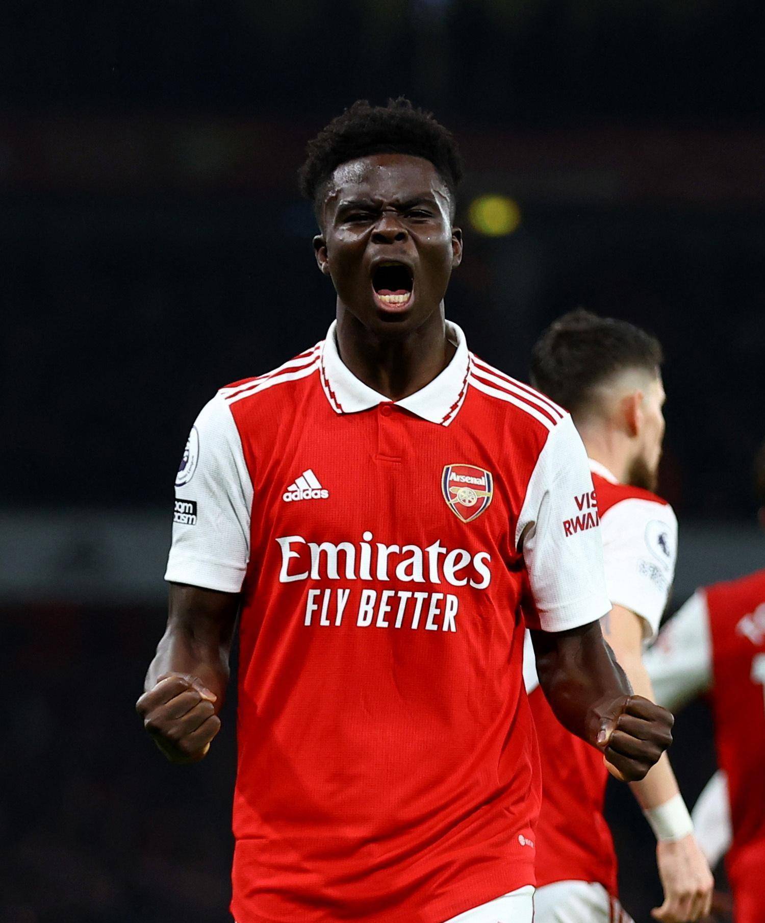  赛地聚焦——英超赛前热度飙升，夏洛特黄蜂绝杀压哨，悬念犹存，更衣室氛围转暖